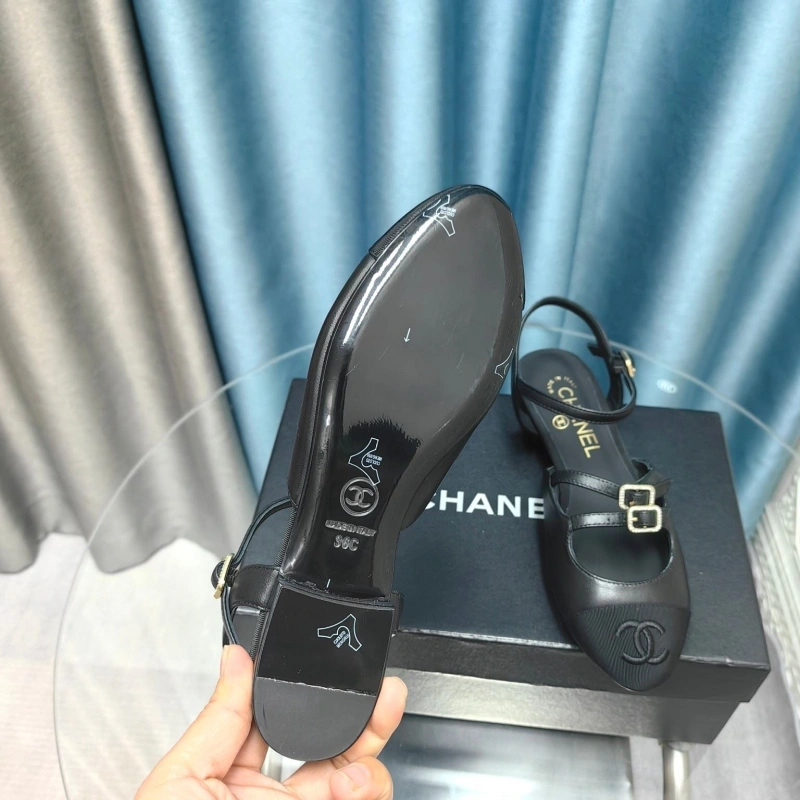 Flexible Chxnxl Sandals 131143