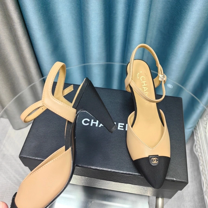 Unique Chxnxl Sandals 131148