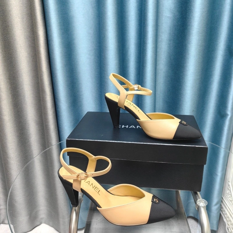 Unique Chxnxl Sandals 131148