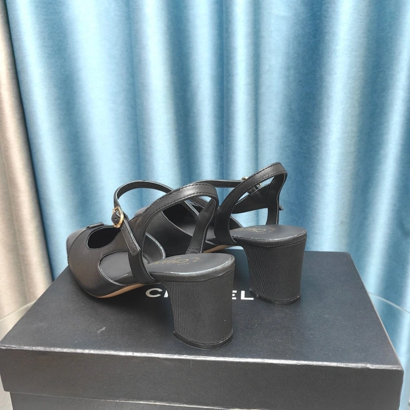 Chxnxl Sandals UrbanStyle 131137