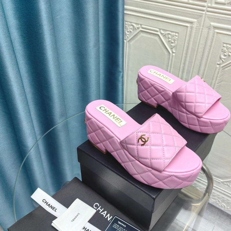 Resilient Chxnxl Sandals 131135