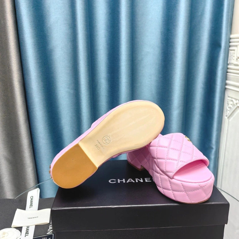 Resilient Chxnxl Sandals 131135