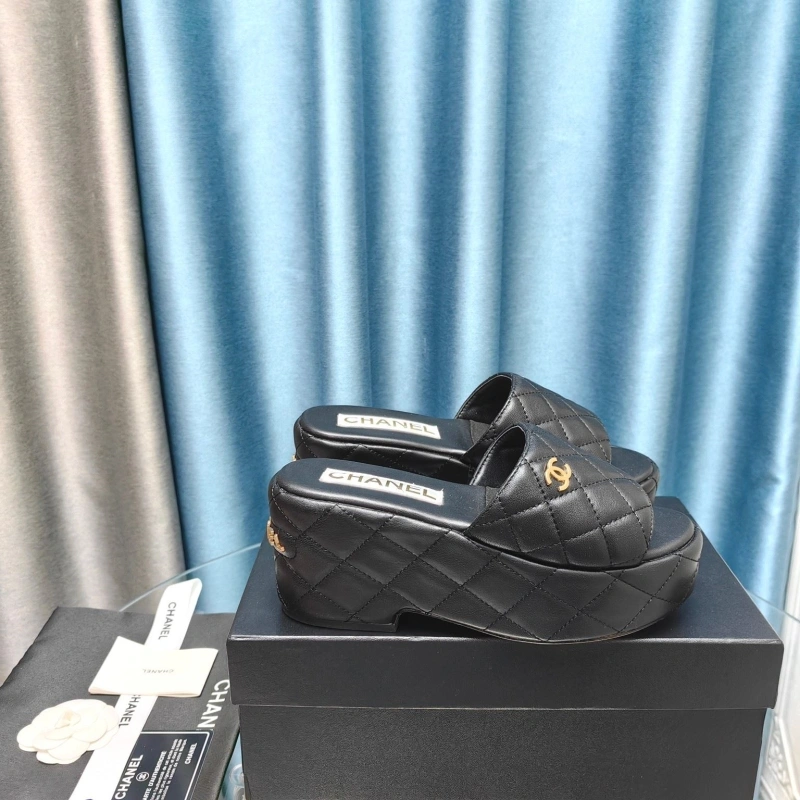 Resilient Chxnxl Sandals 131150
