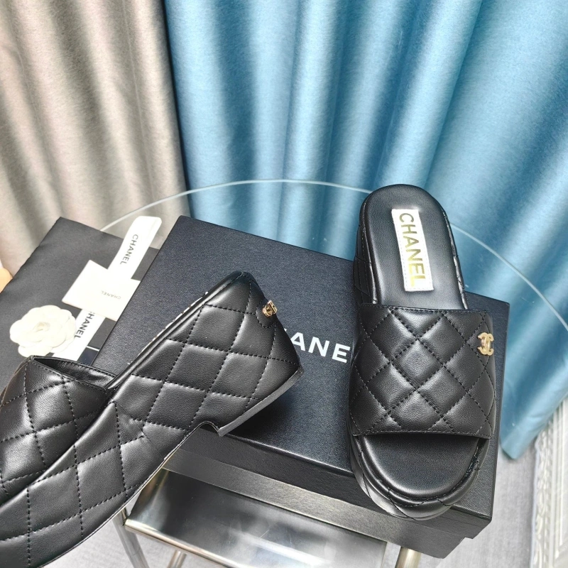 Resilient Chxnxl Sandals 131150