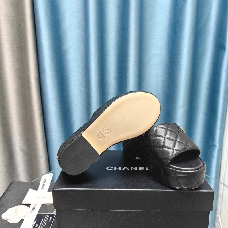 Resilient Chxnxl Sandals 131150