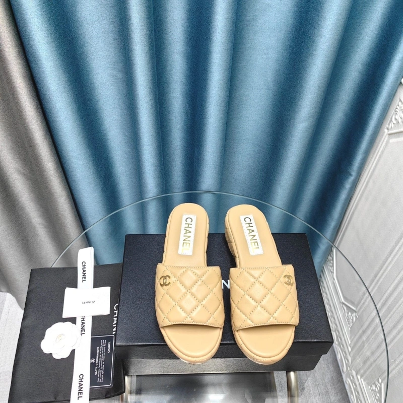 Resilient Chxnxl Sandals 131129