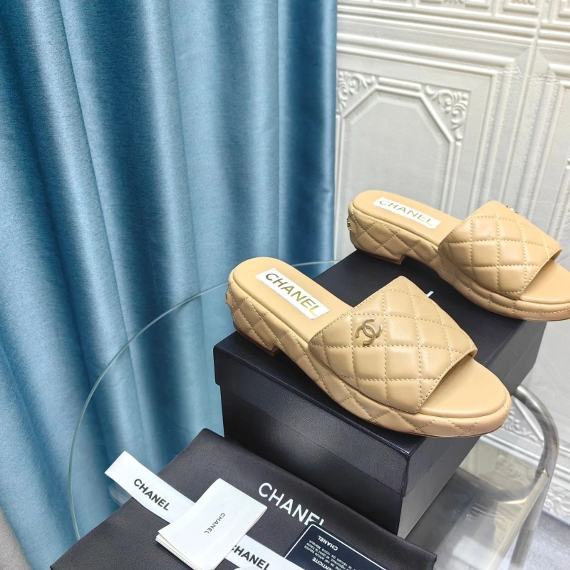 Resilient Chxnxl Sandals 131129