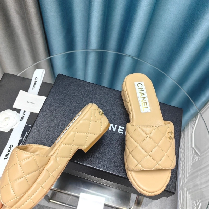 Resilient Chxnxl Sandals 131129