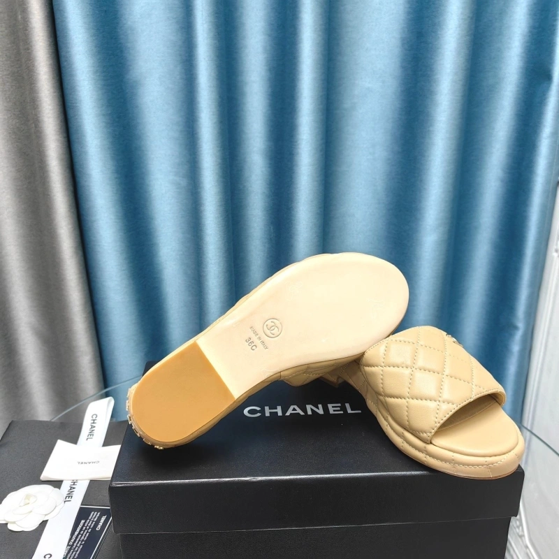 Resilient Chxnxl Sandals 131129
