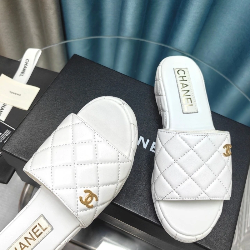 NewStyle Chxnxl Sandals 131128