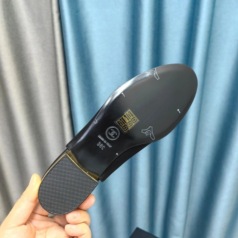 Modern Chxnxl Flat Shoes 131780