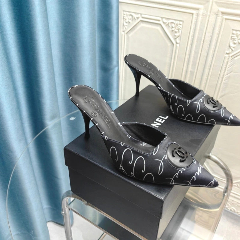 ModernLook Chxnxl High Heels 131545