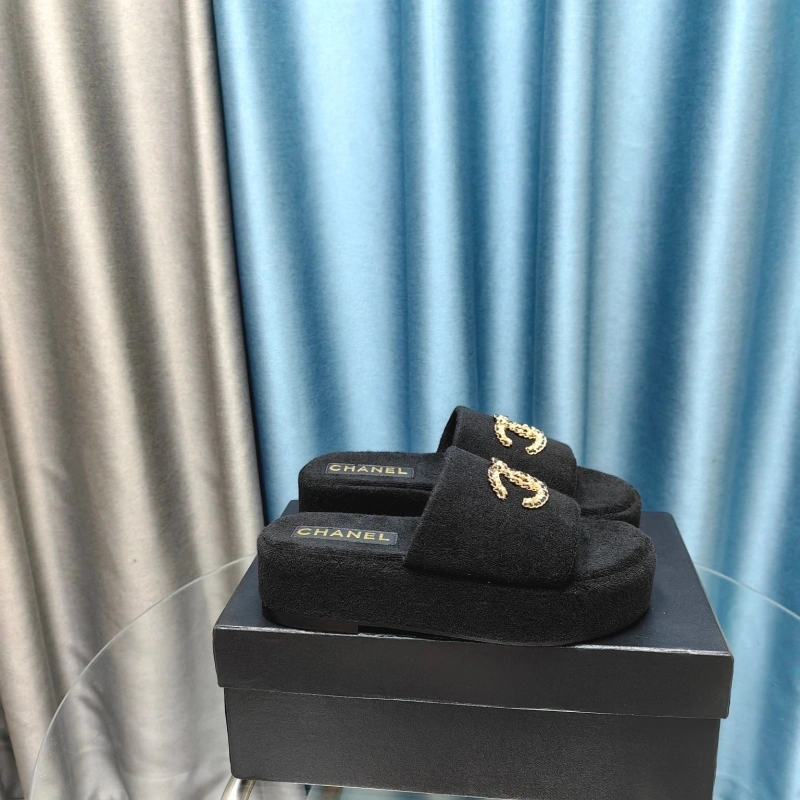 Sophisticated Chxnxl Slippers 130615
