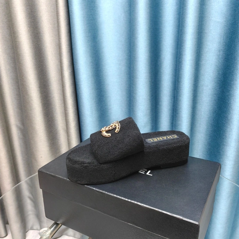 Sophisticated Chxnxl Slippers 130615