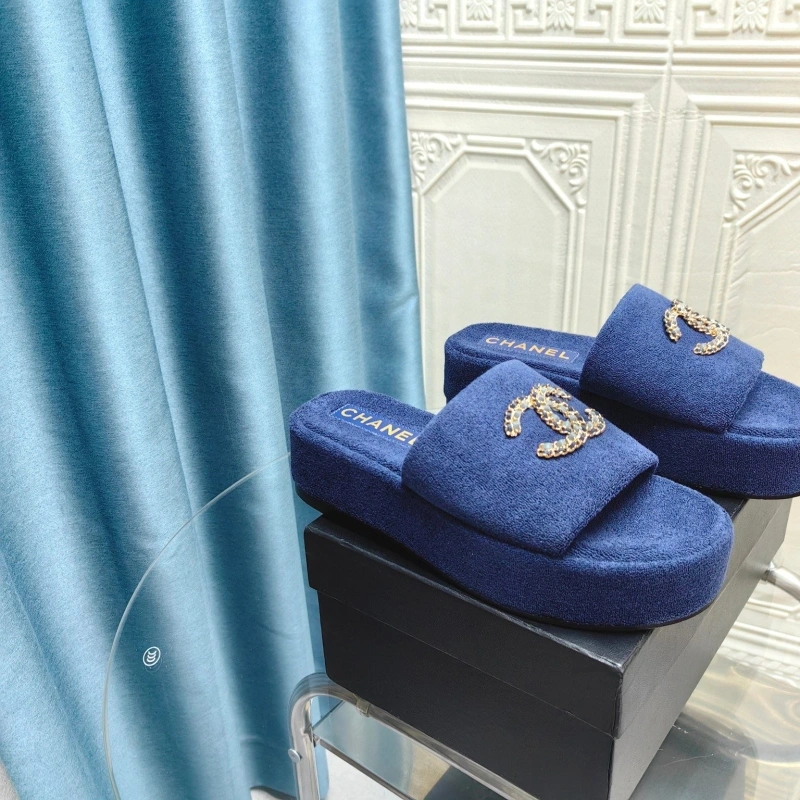 StreetReady Chxnxl Slippers 130617