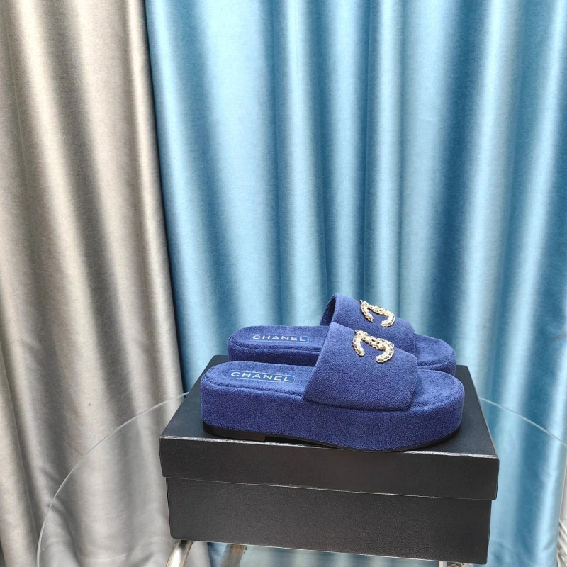 StreetReady Chxnxl Slippers 130617