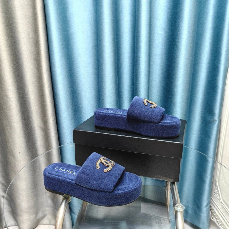 StreetReady Chxnxl Slippers 130617