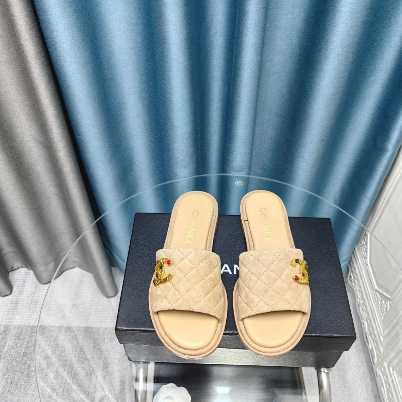 Bright Chxnxl Slippers 130612