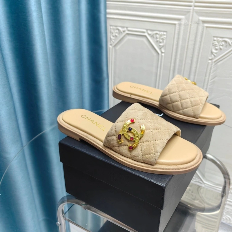 Bright Chxnxl Slippers 130612