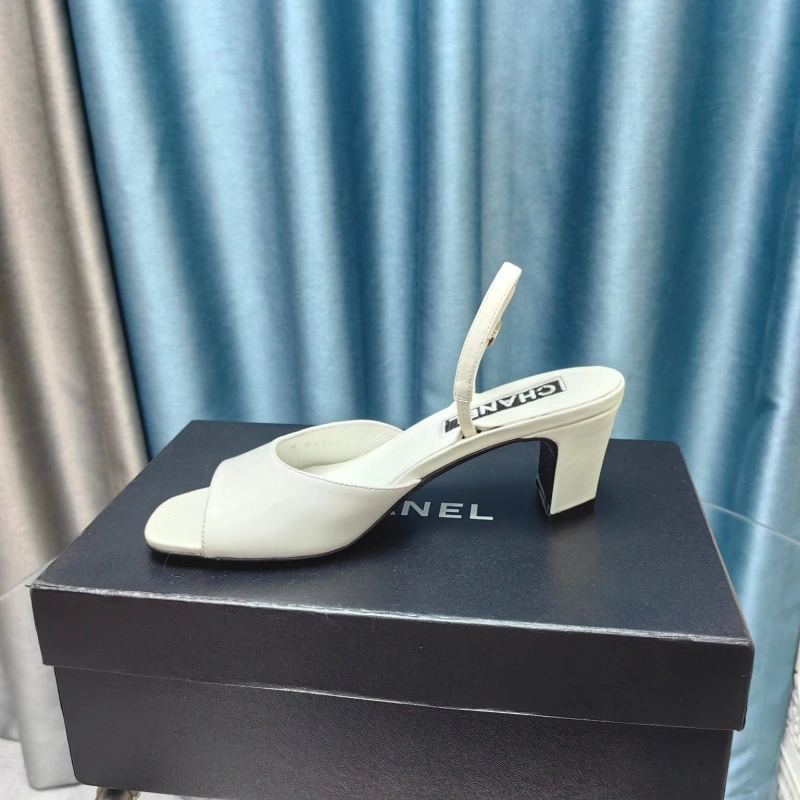 Classic Chxnxl Sandals 131122