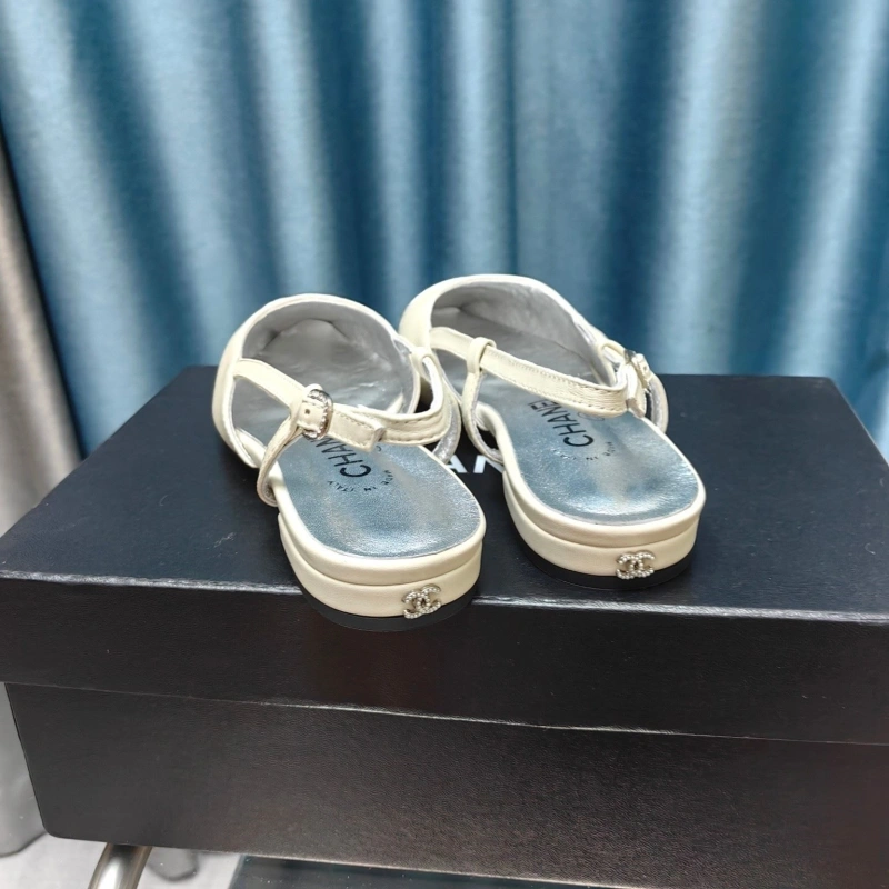 Vibrant Chxnxl Flat Shoes 131777