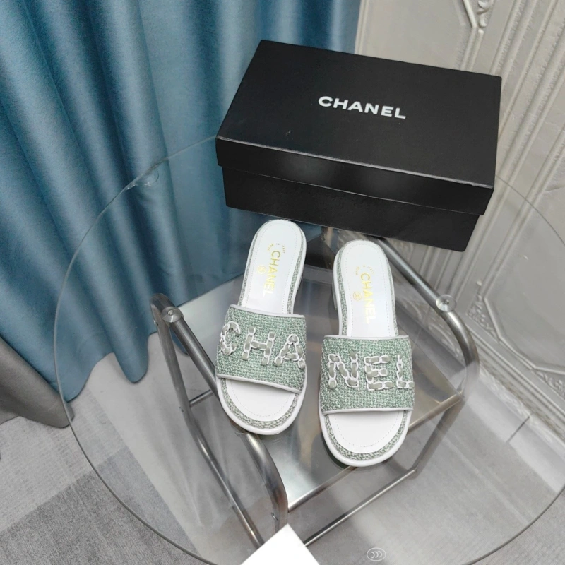 Stylish Chxnxl Slippers 130602
