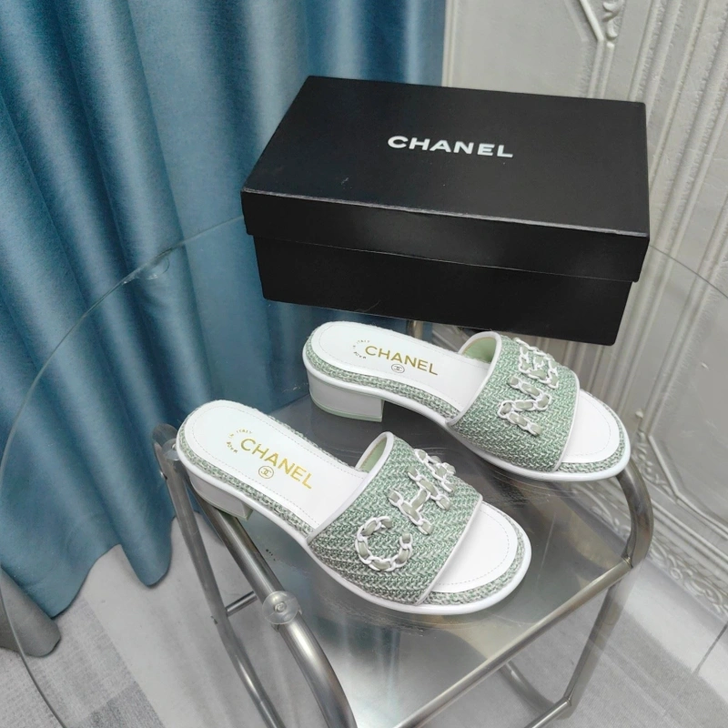 Stylish Chxnxl Slippers 130602
