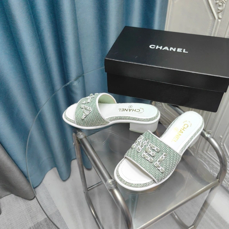 Stylish Chxnxl Slippers 130602