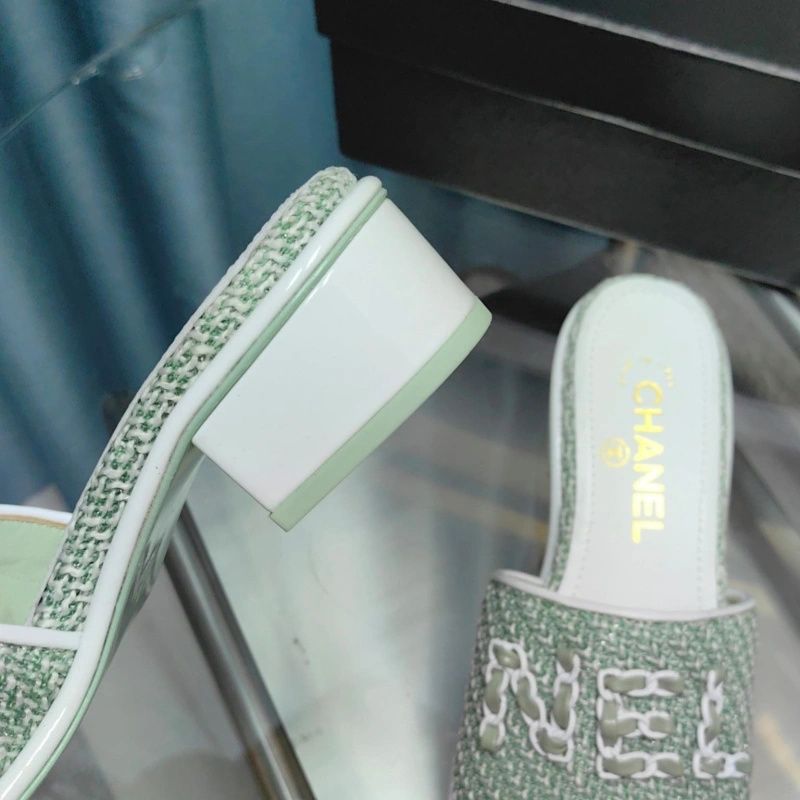 Stylish Chxnxl Slippers 130602