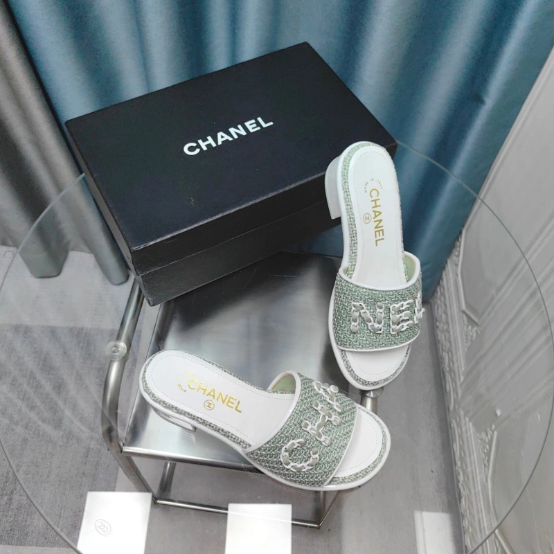 Stylish Chxnxl Slippers 130602