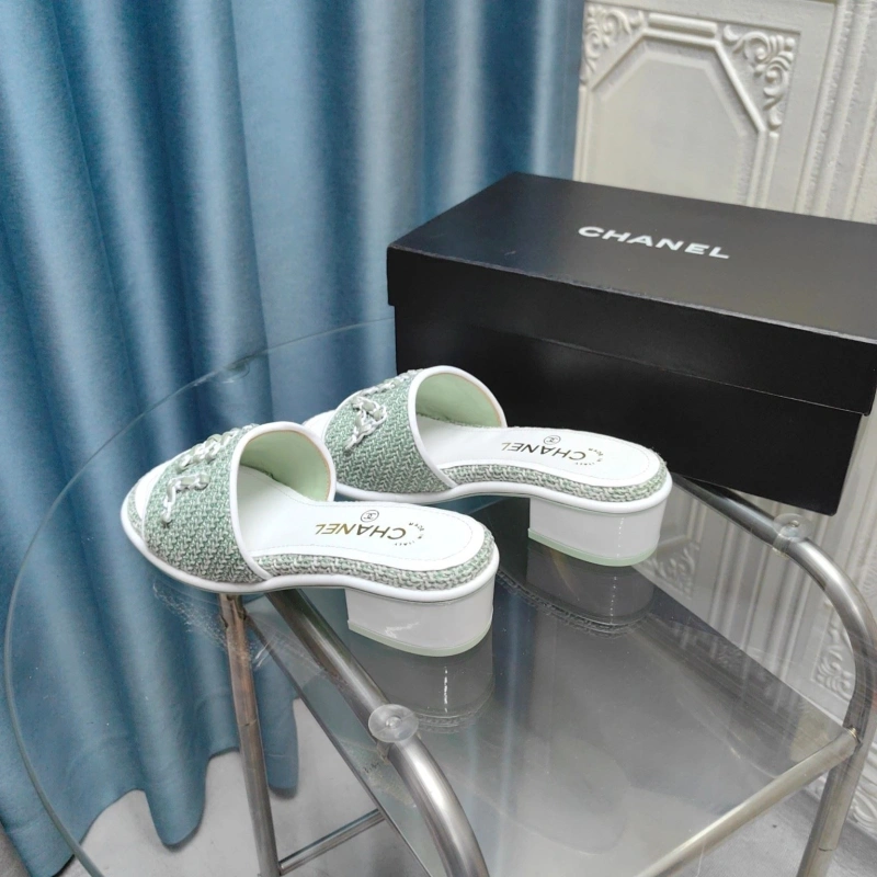 Stylish Chxnxl Slippers 130602