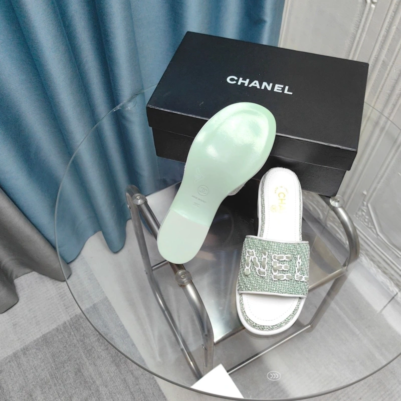 Stylish Chxnxl Slippers 130602