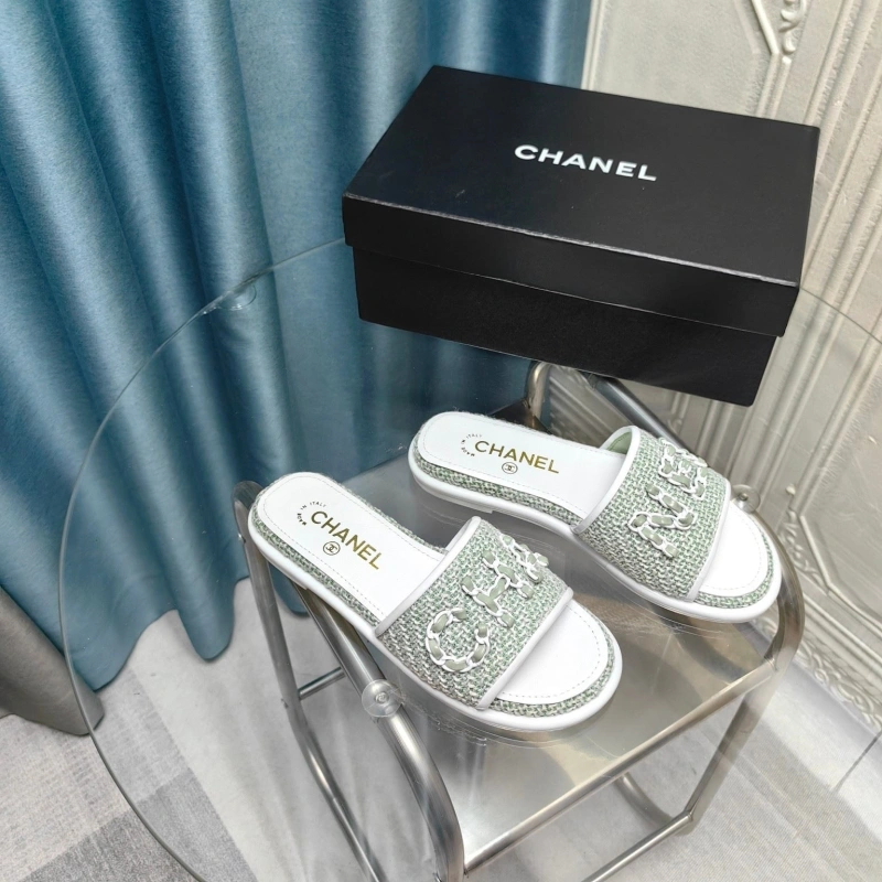 Chxnxl Slippers Bright 130608