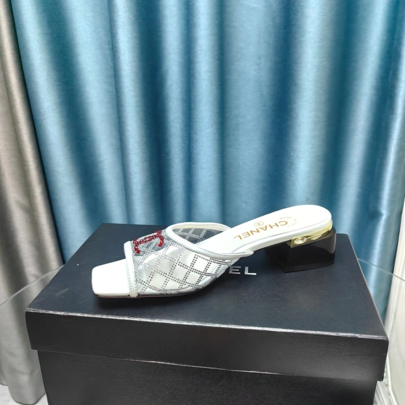 Reliable Chxnxl Slippers 130591