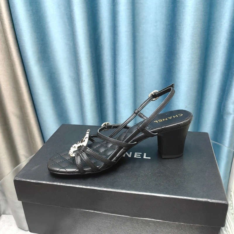 Flexible Chxnxl Sandals 131104