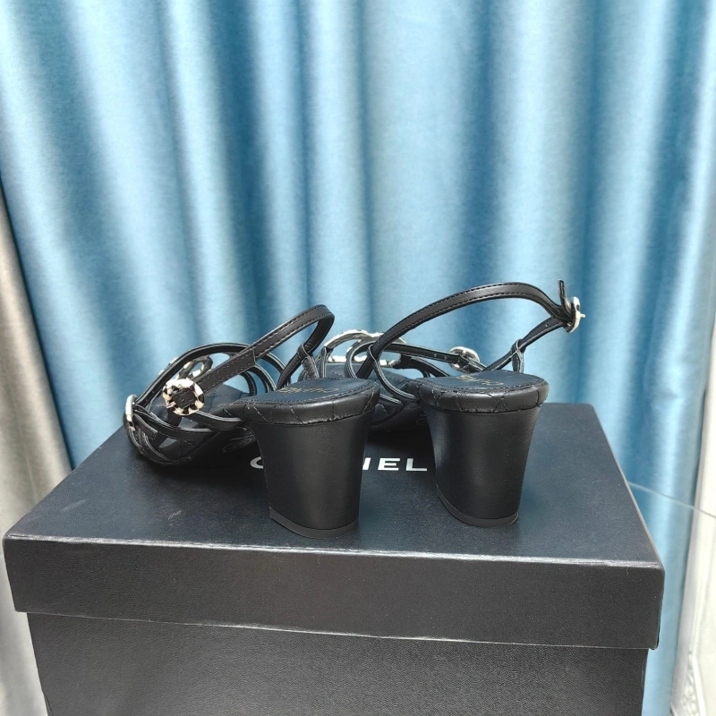 Flexible Chxnxl Sandals 131104