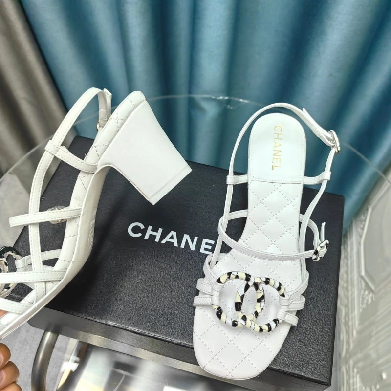 Cozy Chxnxl Sandals 131108