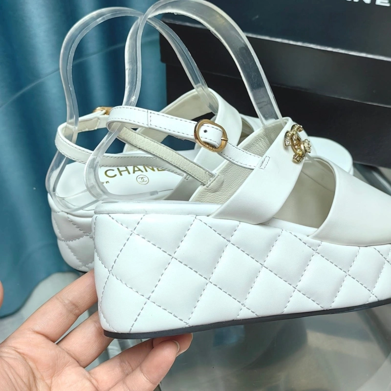 Chxnxl Sandals Bold 131094