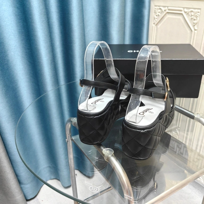 UrbanStyle Chxnxl Sandals 131090