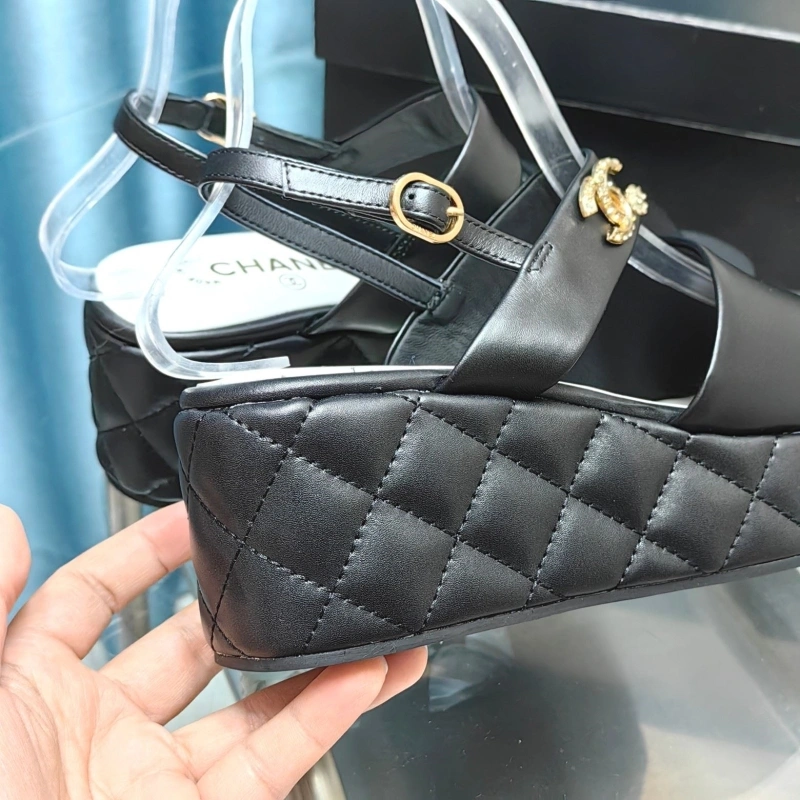 UrbanStyle Chxnxl Sandals 131090
