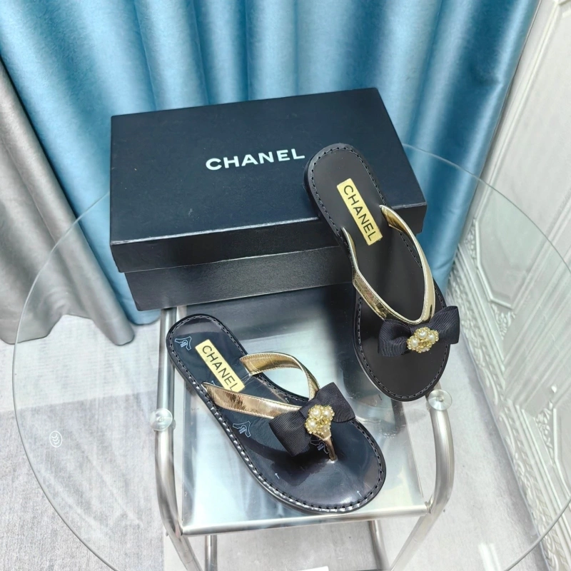 Bold Chxnxl Slippers 130590