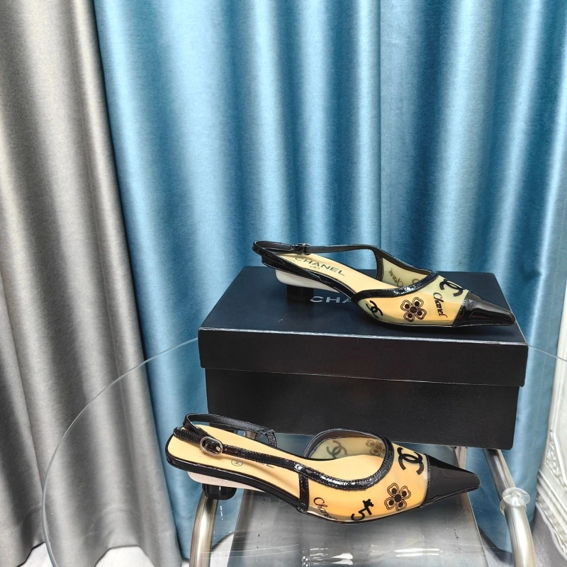 Refined Chxnxl Sandals 131092
