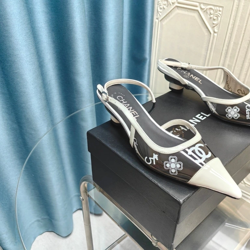 Timeless Chxnxl Sandals 131105