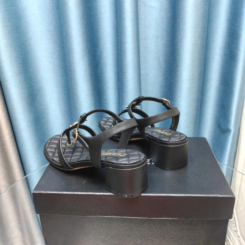 Cozy Chxnxl Sandals 131082