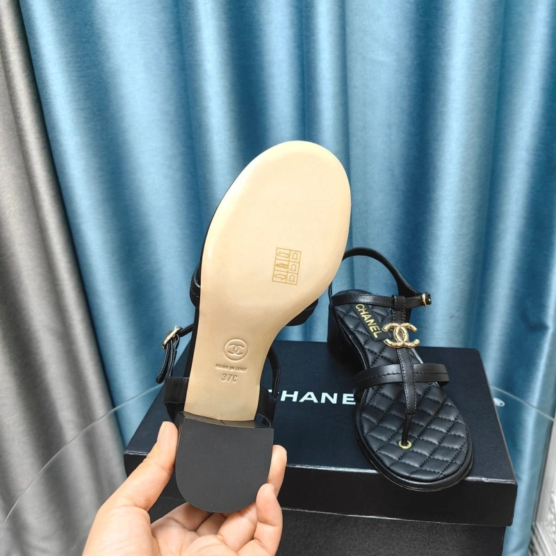 Cozy Chxnxl Sandals 131082
