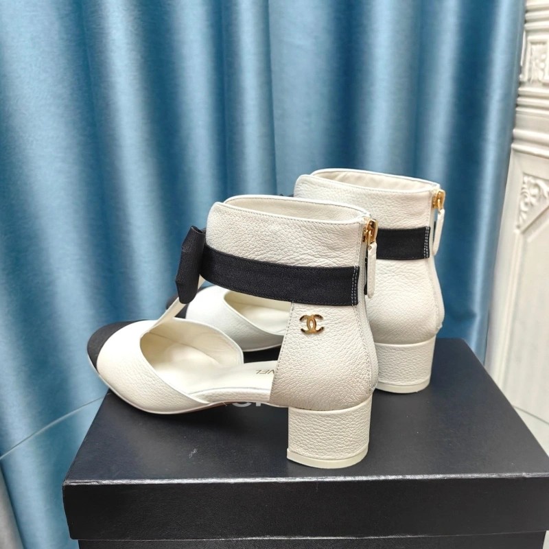 Compact Chxnxl Sandals 131061