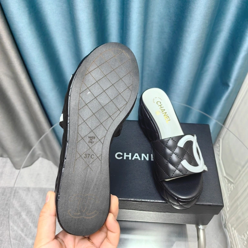 Practical Chxnxl Slippers 130577