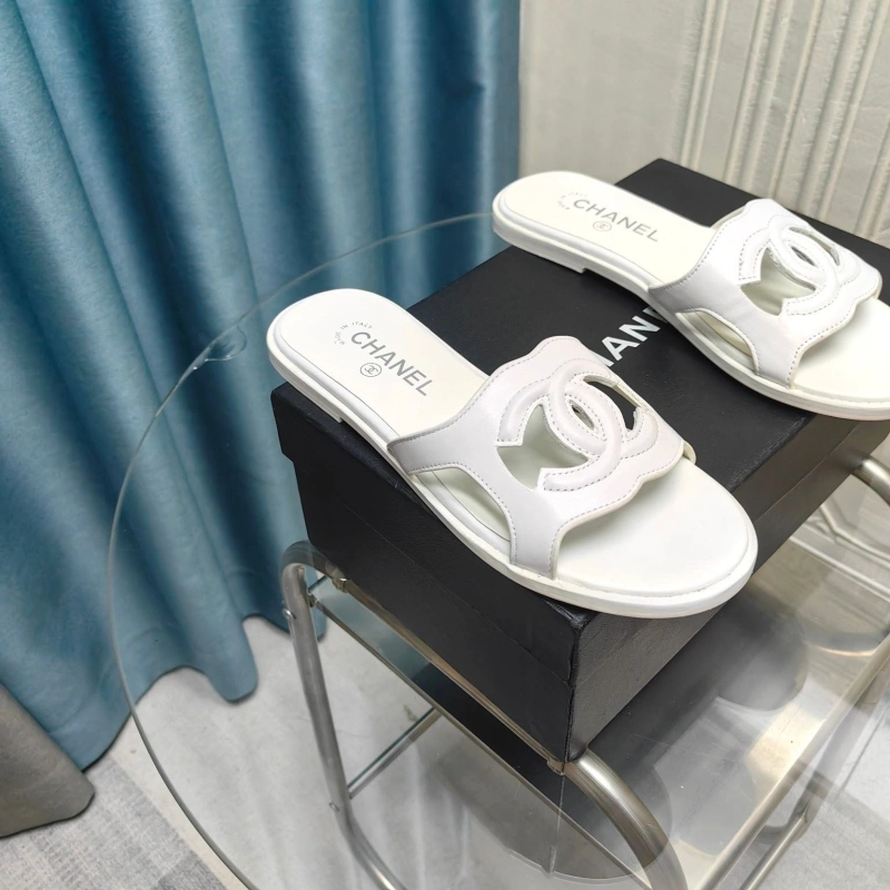 Comfortable Chxnxl Slippers 130570