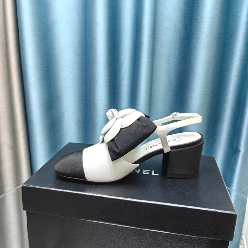 Fashionable Chxnxl Sandals 131048