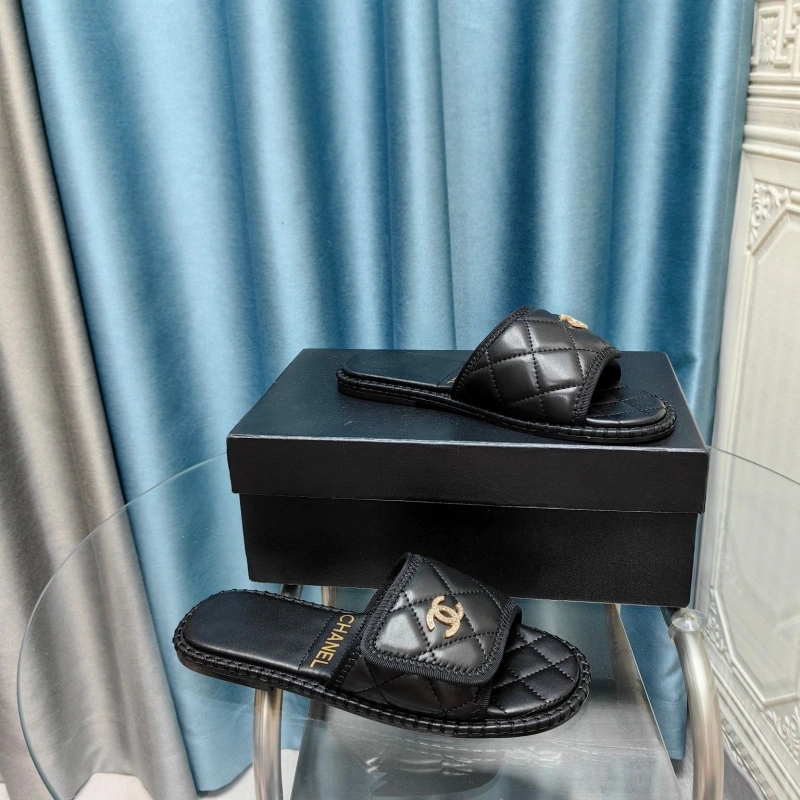 Reliable Chxnxl Slippers 130543